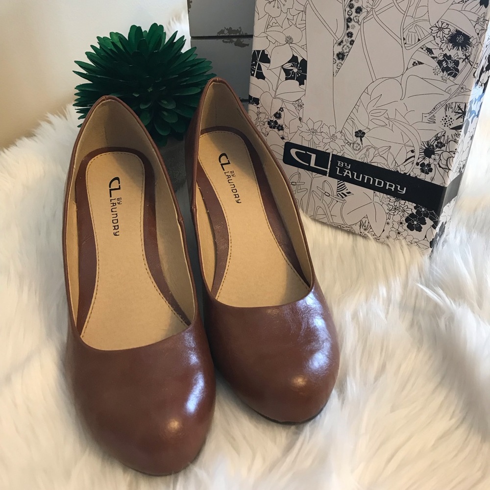 👠 CL by Laundry 👠 Brown Wedges 9 1/2 👠 NWT